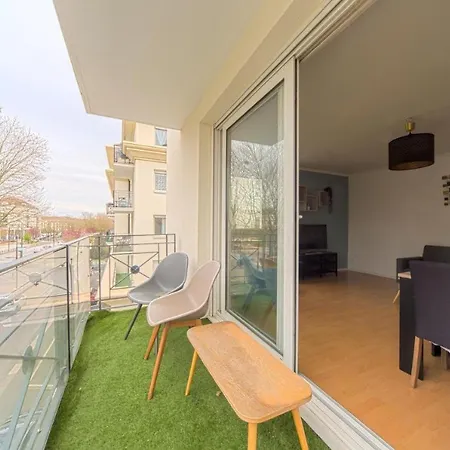 2 - 6 Personnes - Disneyland & Paris - Gare 2 Min Apartment